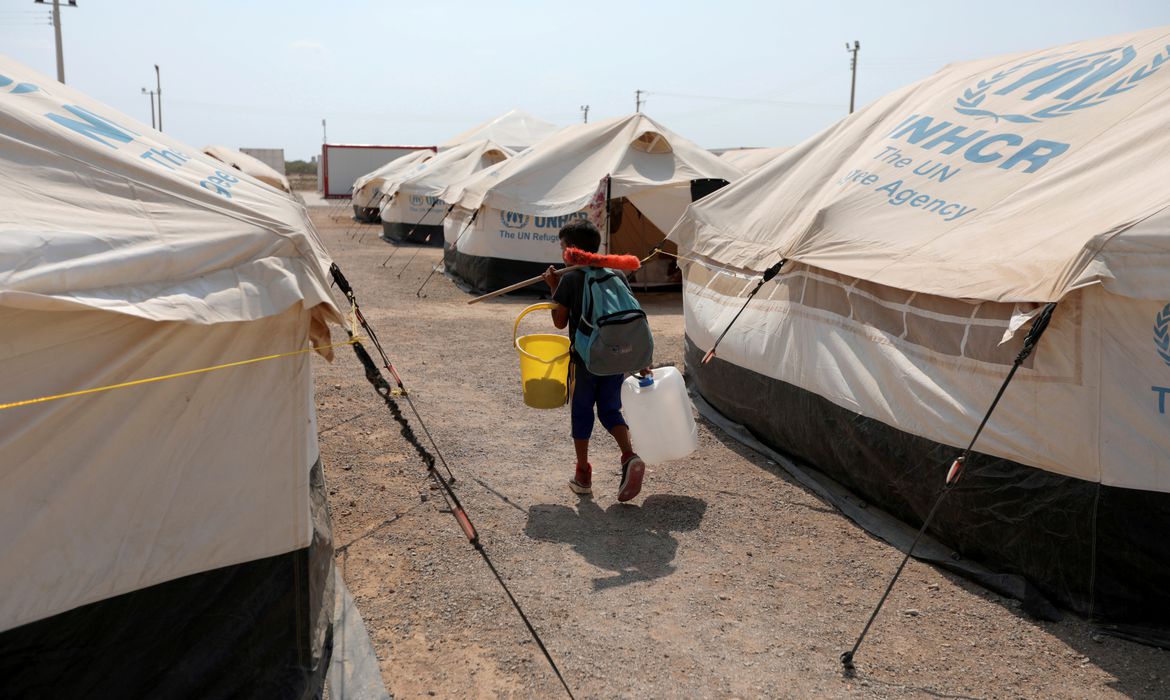 Agência da ONU fornecerá alimentos a 185 mil crianças na Venezuela