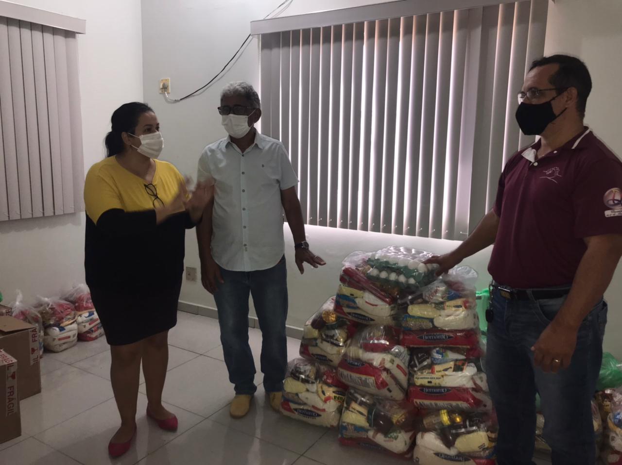 CACAULÂNDIA: Após aquisição de R$ 30 mil em cestas básicas com recursos da Câmara, presidente anuncia que Legislativo irá repassar mais R$ 20 mil